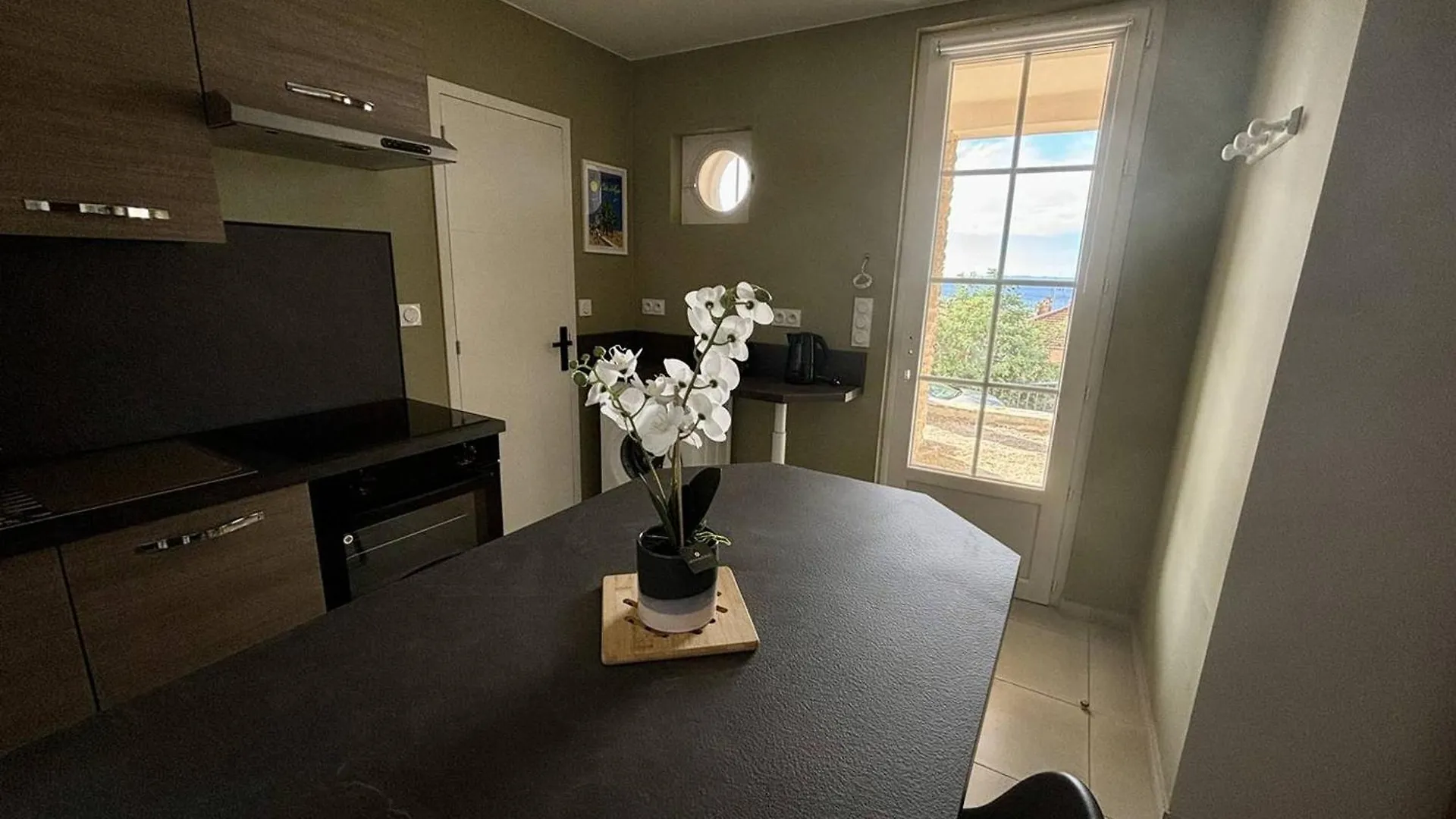 Appartement Neuf Au Lavandou - Climatise, Proche Plage - Fr-1-816-3 Le Lavandou